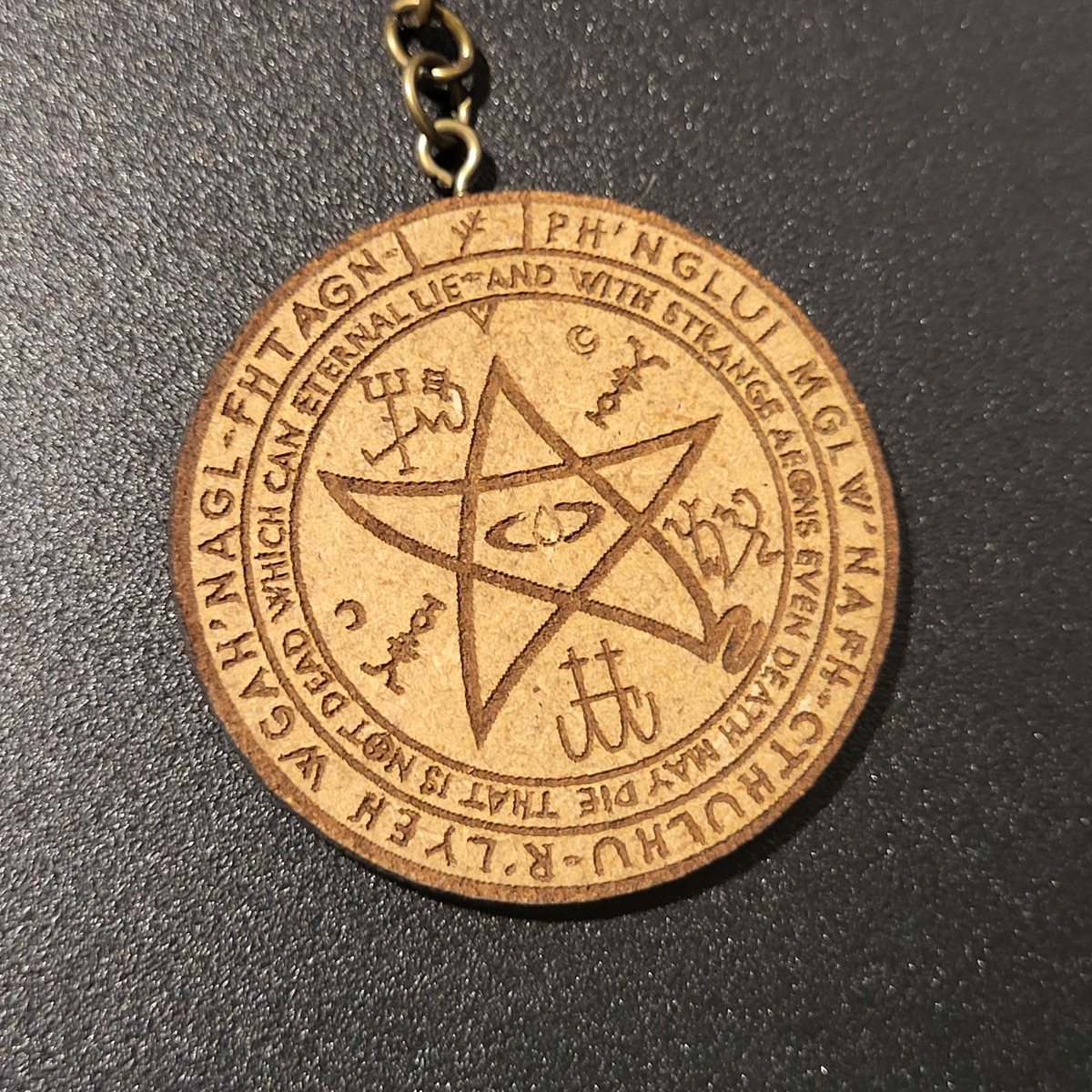 Cthulhu Pentagram Wooden Keychain