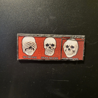 Glass mosaic magnet "Three wise skulls"