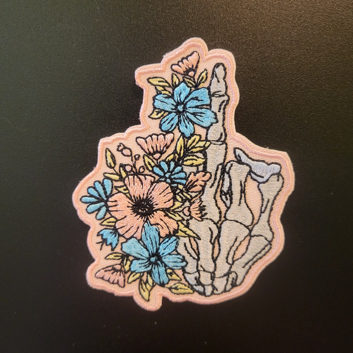 Patch "Floral middle finger"