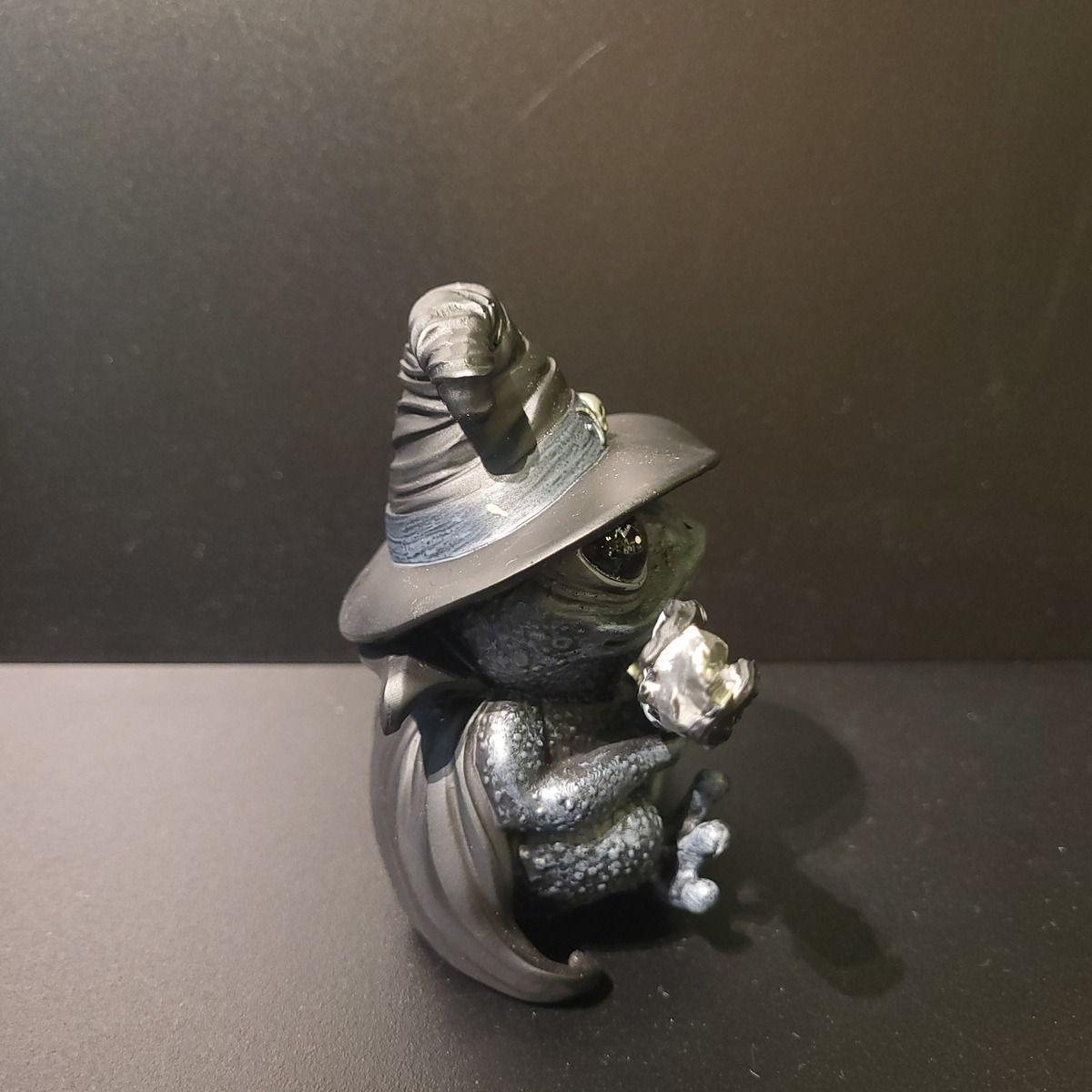 Mini Witch Frog