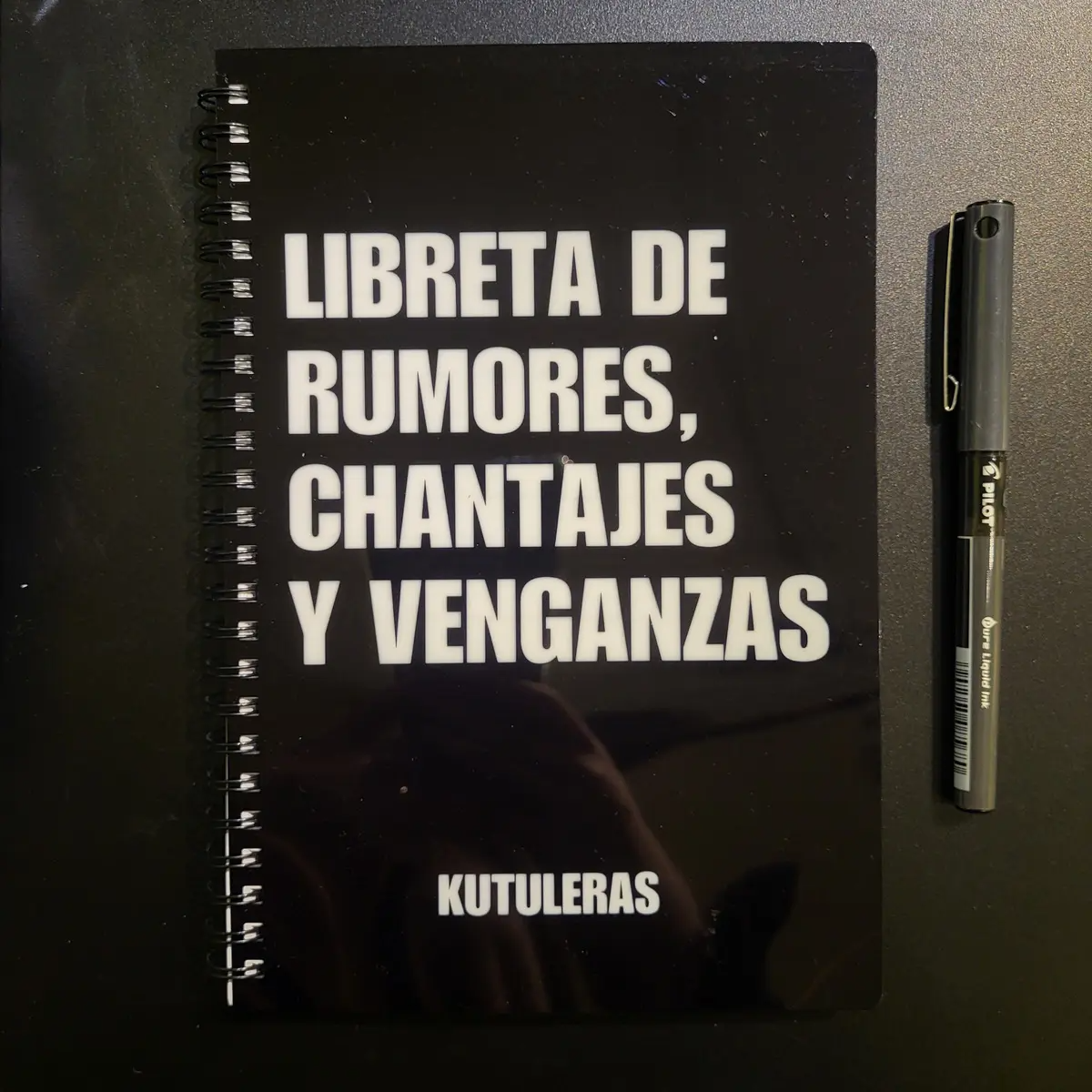 Kutuleras "Rumores, chantajes y venganzas" Notebook