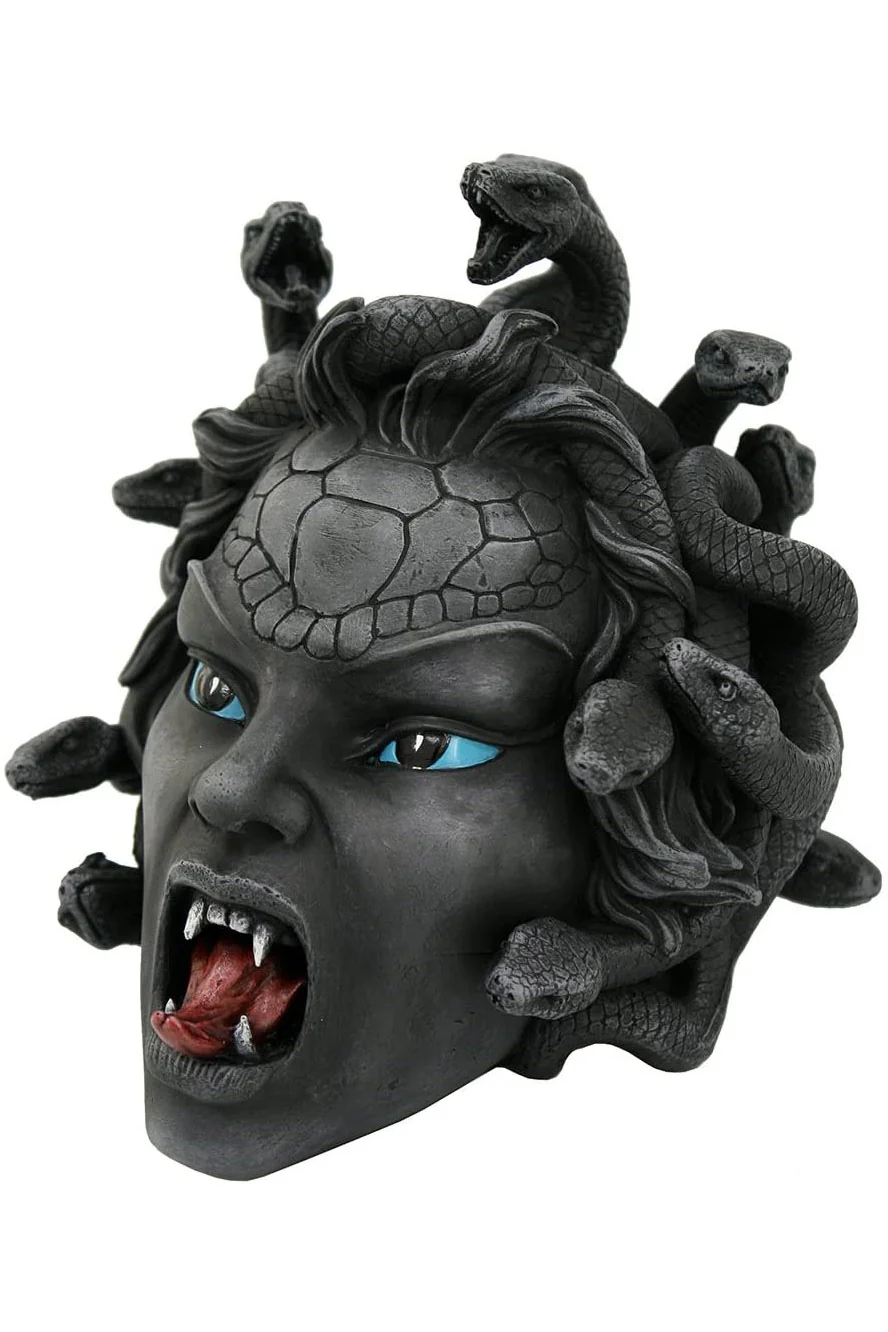 Estatua cabeza de Medusa