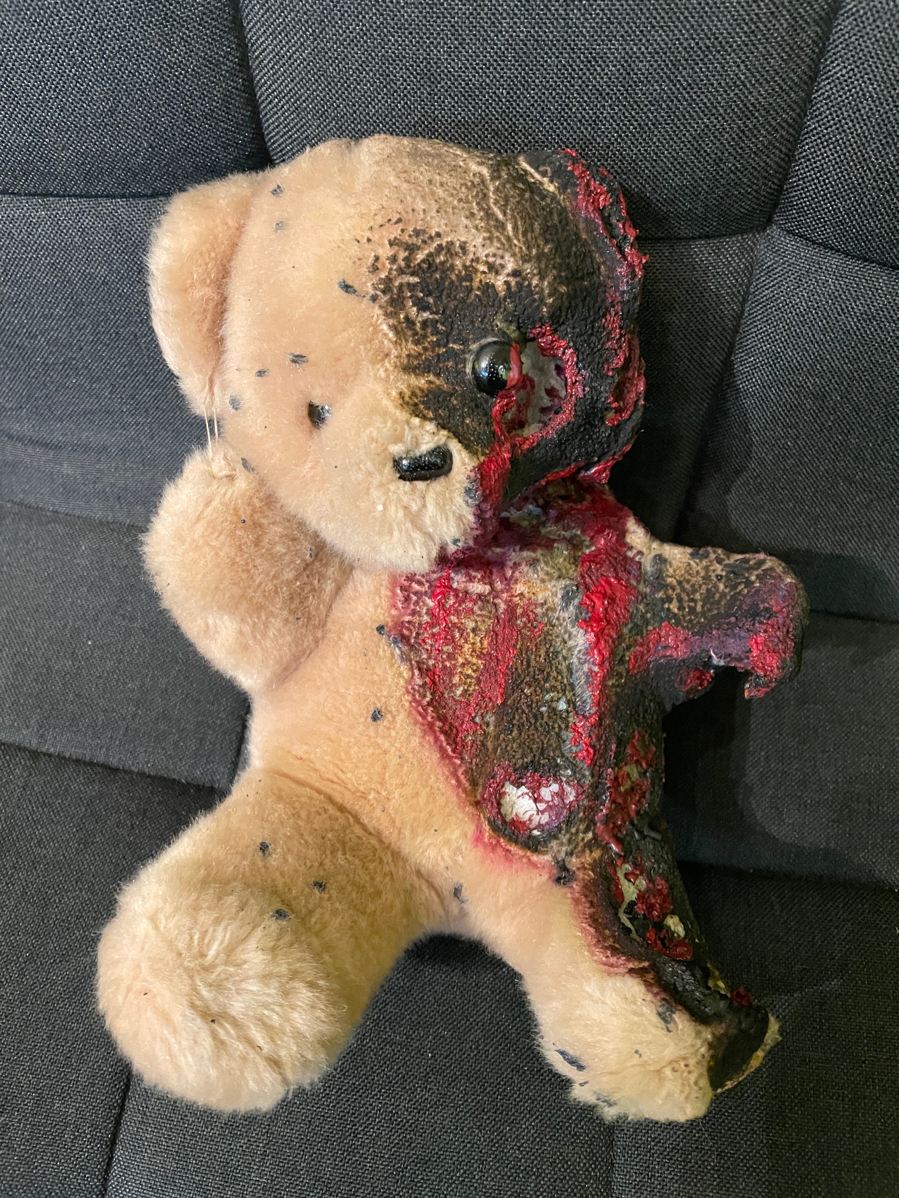 Half-Decapitated teddy bear - Only one piece