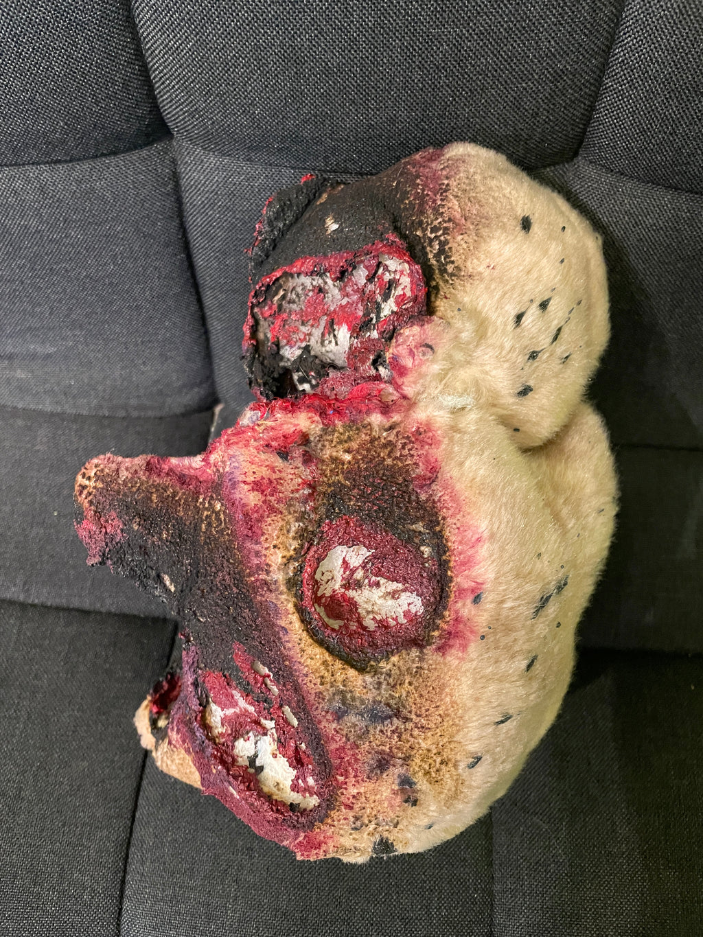 Half-Decapitated teddy bear - Only one piece