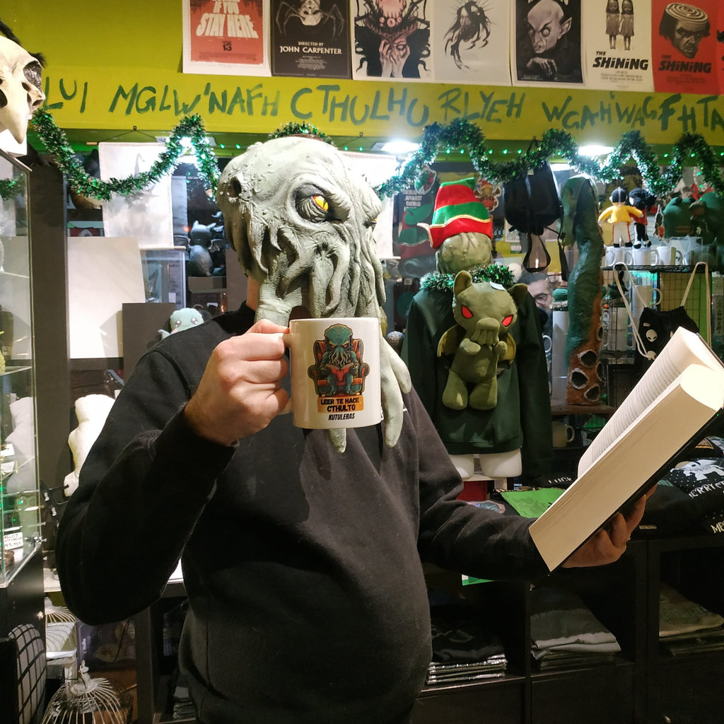 Mug "Leer te hace..."