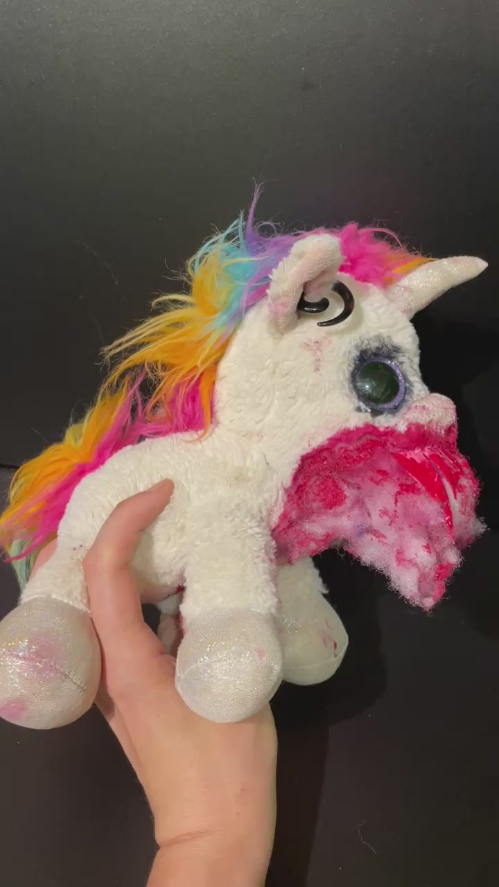 Punk dead unicorn - Only one piece