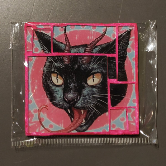 Imán mosaico de vidrio  "Gato negro con cuernos"