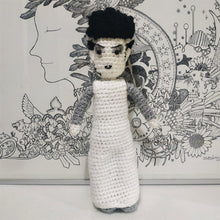 Cargar imagen en el visor de la galería, Muñeco de lana Novia de Frankenstein