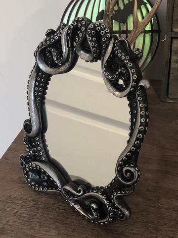 Tentacle Cthulhu Mirror