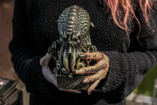 Load image into Gallery viewer, Cthulhu Statue