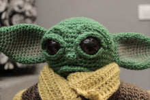 Cargar imagen en el visor de la galería, Baby Yoda + Baby Ythulhu