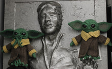 Cargar imagen en el visor de la galería, Baby Yoda + Baby Ythulhu