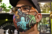Cargar imagen en el visor de la galería, Mascarilla impresa Octopus reutilizable con bolsillo para filtro