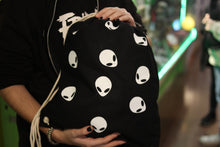 Load image into Gallery viewer, Drawstring bag &quot;Aliens&quot;