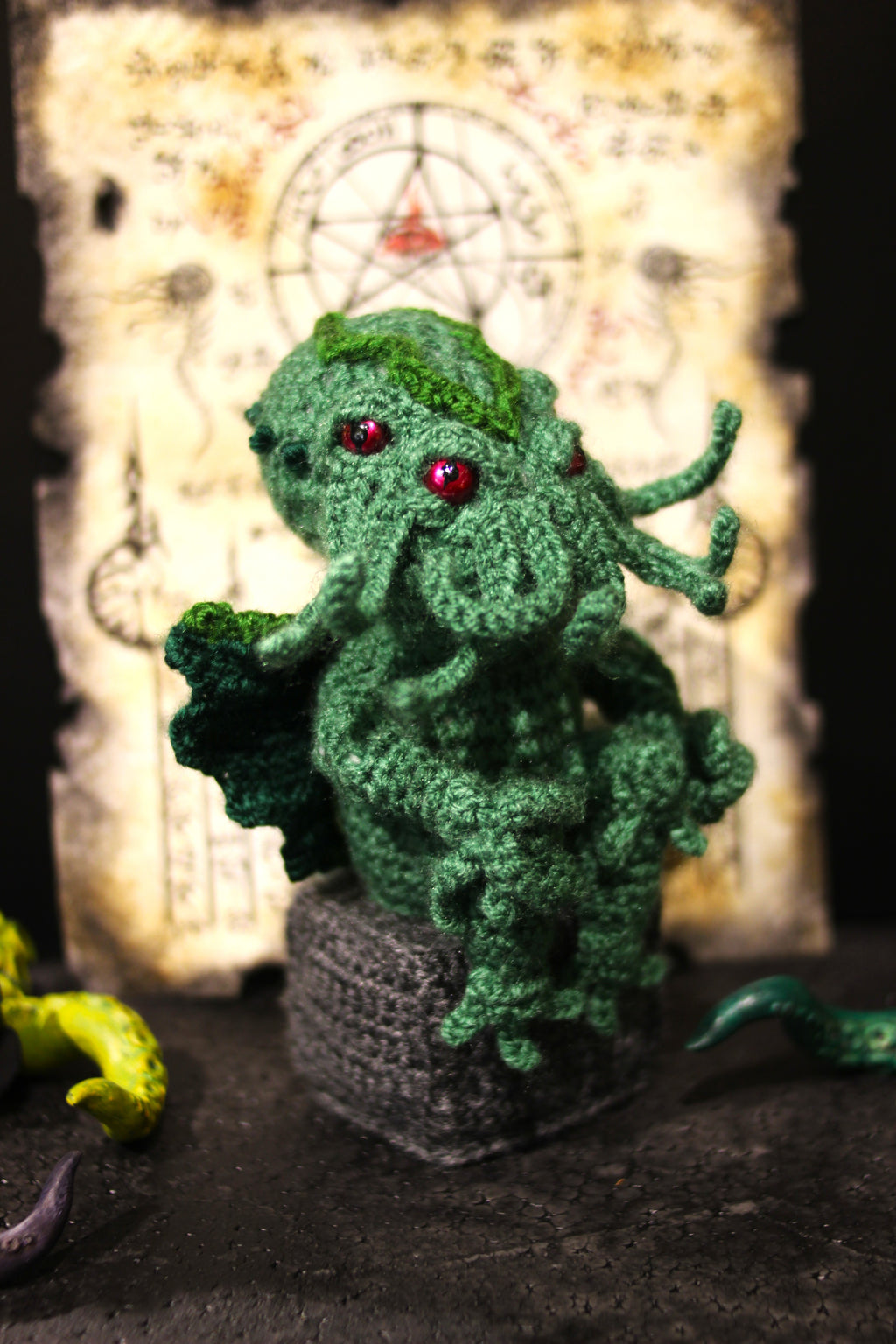 Cthulhu Wool Statue