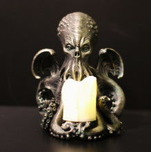 Load image into Gallery viewer, Calling Cthulhu Statue