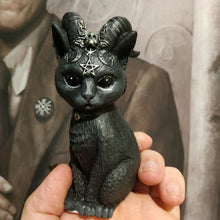 Cargar imagen en el visor de la galería, Mini gato con cuernos 10 cm