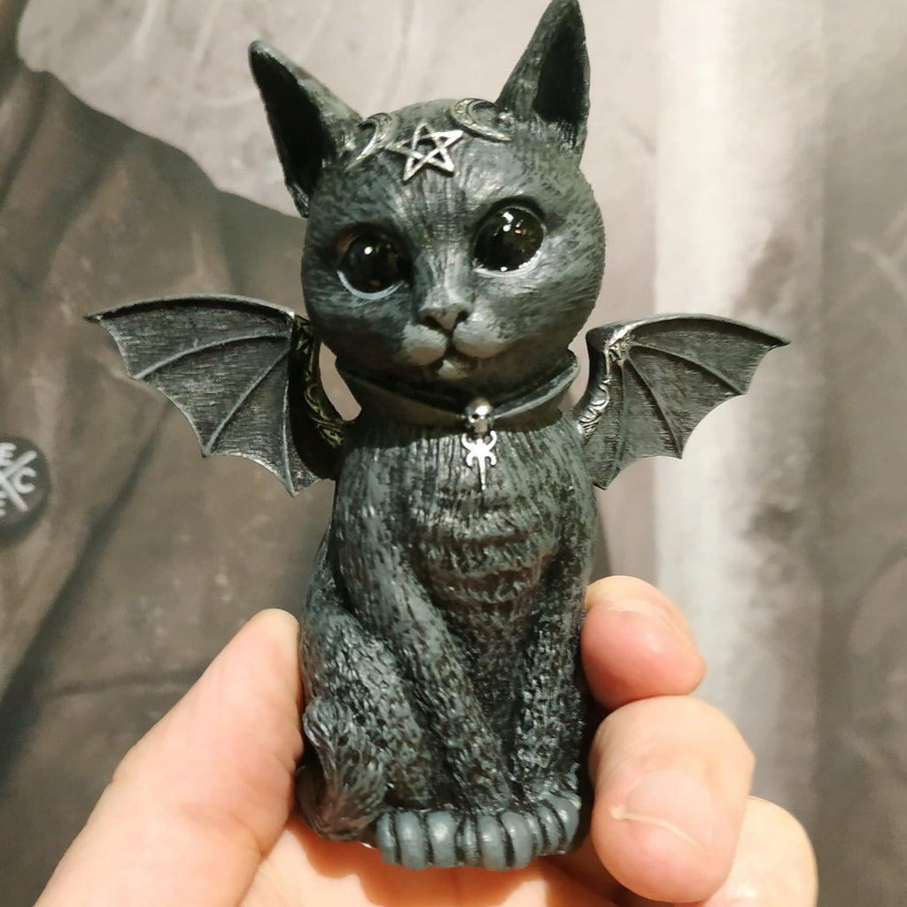 Mini cat vampire