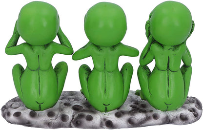 3 Alien Figurine