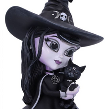 Cargar imagen en el visor de la galería, Figura de Brujita con gato