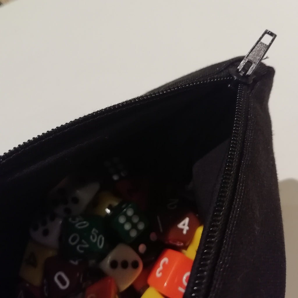 Estuche Para jugar al rol...