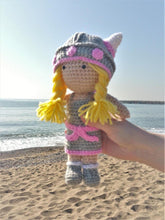 Cargar imagen en el visor de la galería, Viking pink Wool Doll