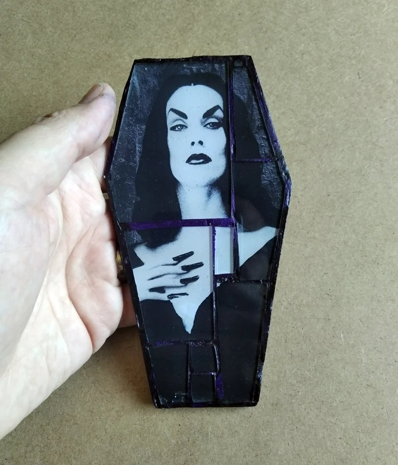 Coffin Glass mosaic magnet  "Vampire"