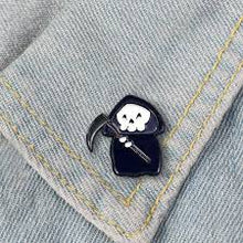 Load image into Gallery viewer, Cute Grim Reaper Pin Badge