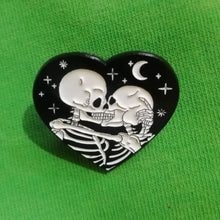Load image into Gallery viewer, Skeleton Heart Pin Badge