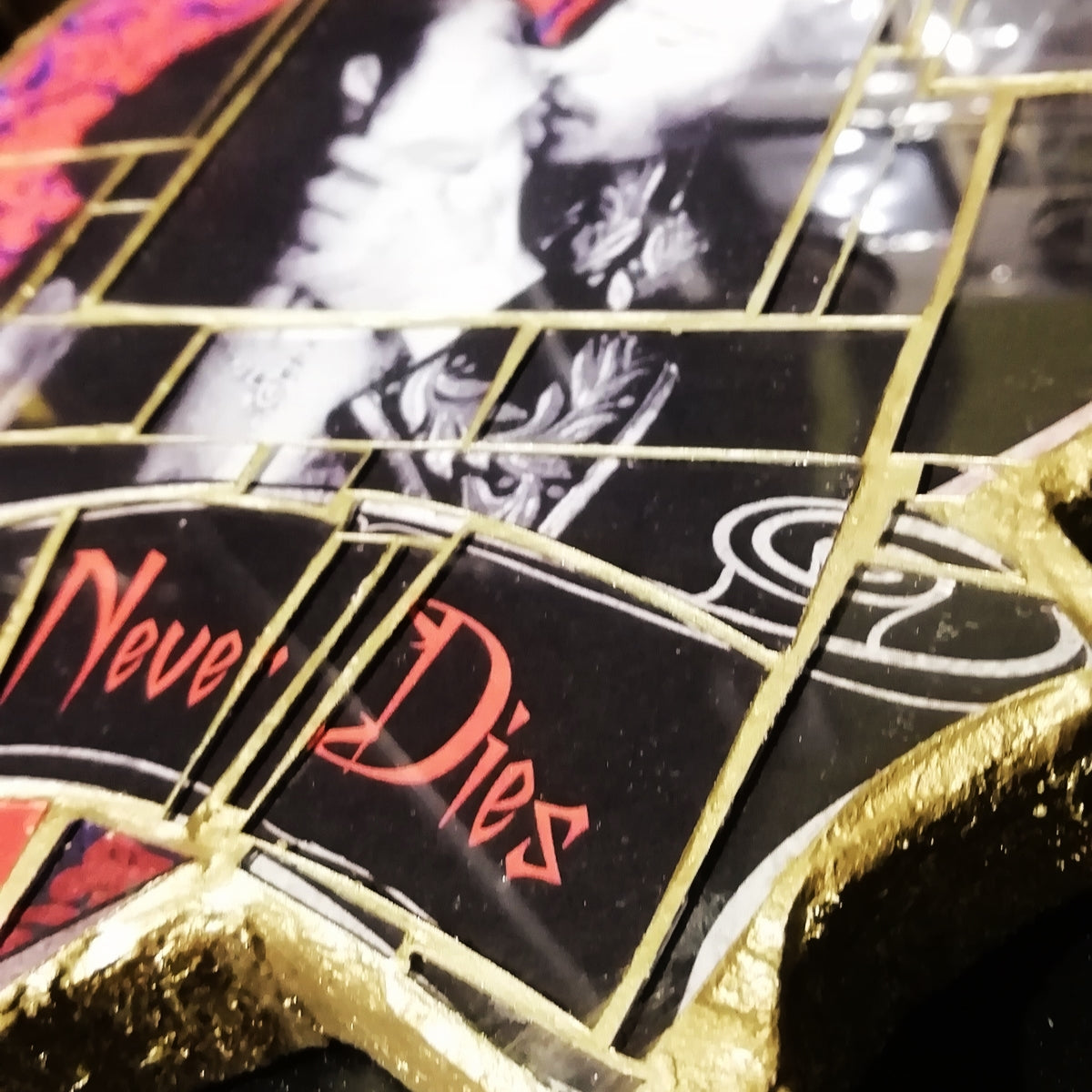 Wall Mosaic Heart "Love never dies"