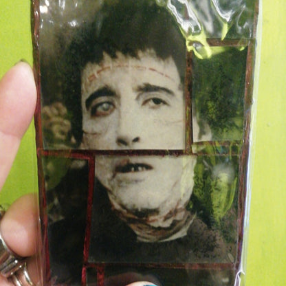 Glass mosaic magnet  " The creature from The Curse of Frankenstein "